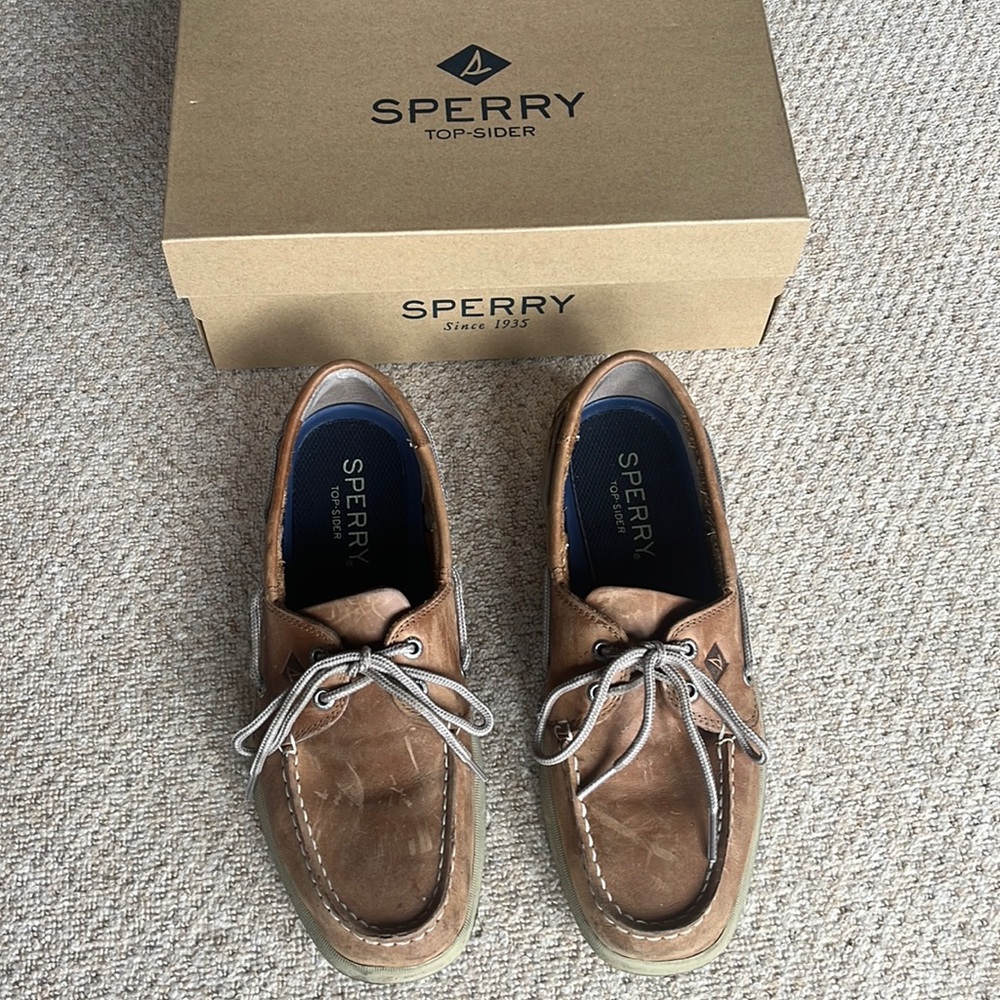 Sperry Intrepid 2-Eye Tan shoes